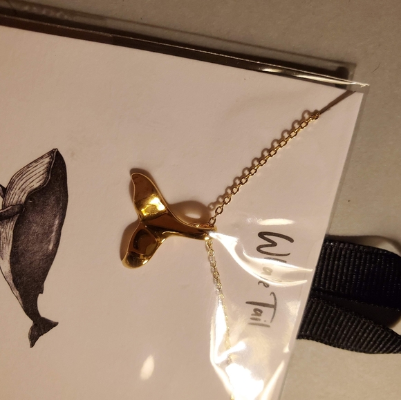 The " whales 🐋 tail 18k dip & tale on cardstock - Picture 7 of 9